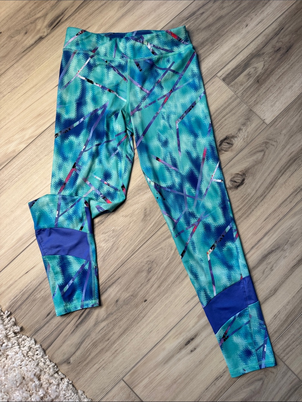 Athletic leggings